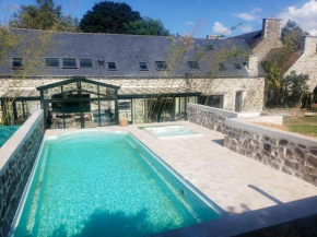 Villa de 8 chambres avec piscine privee jacuzzi et wifi a Langoat